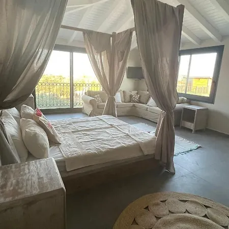 Maia Hotel Otel *
